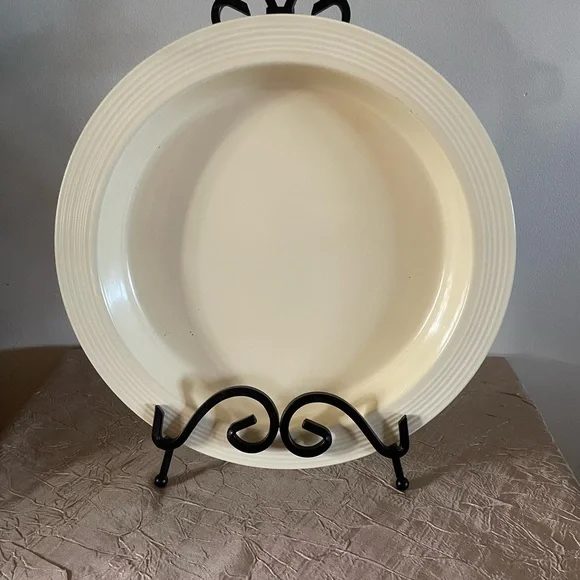 Vintage Fiesta Relish Tray EXCELLENT condition. Circa 1945. All original colors. - Picture 6 of 12